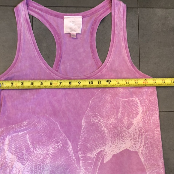 Romeo & Juliet Couture Tank Top - Picture 4 of 6